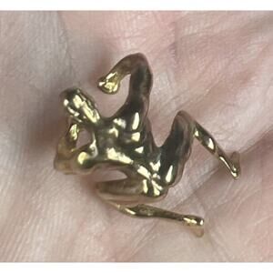 VTG .925 Sterling Silver Person Human Figure Man Climbing Ear Cuff Earring